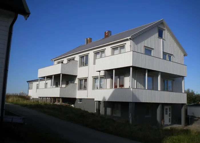 Apartment 103 - Whale Safari *